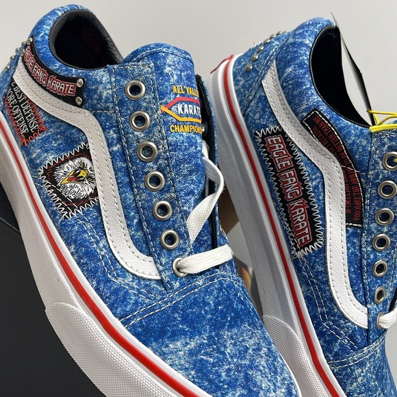 Vans WMNS Old Skool
Cobra Kai Multi/True White 
VNOA3WKT6GL Sneakers - Picture 8 of 16